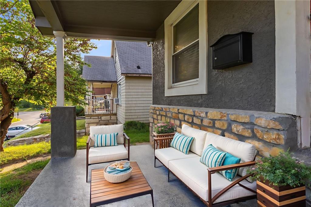 Listing Photo MLS #HMS2568873