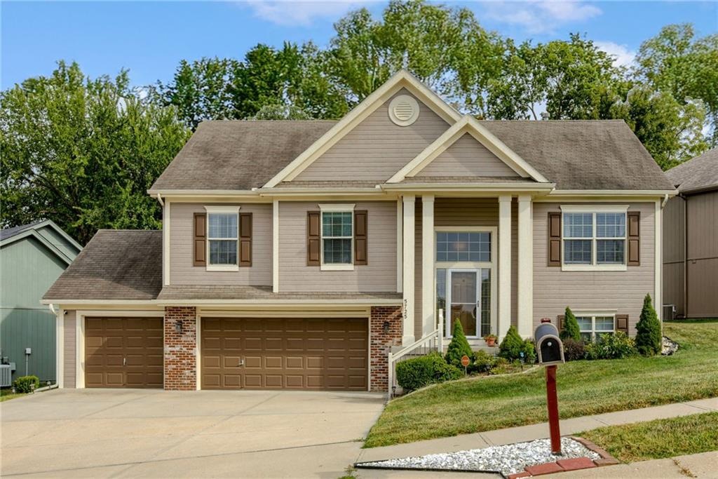 Listing Photo MLS #HMS2569371
