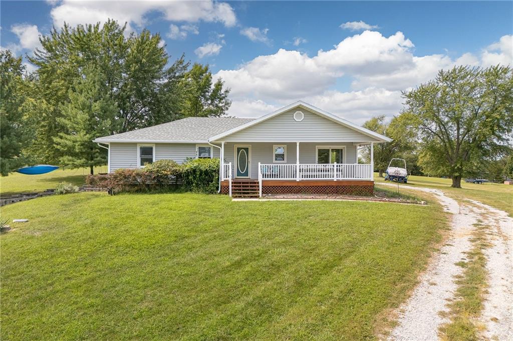 Listing Photo MLS #HMS2570157