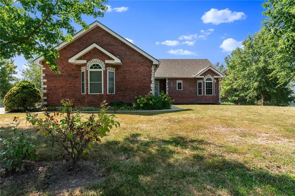 Listing Photo MLS #HMS2570879