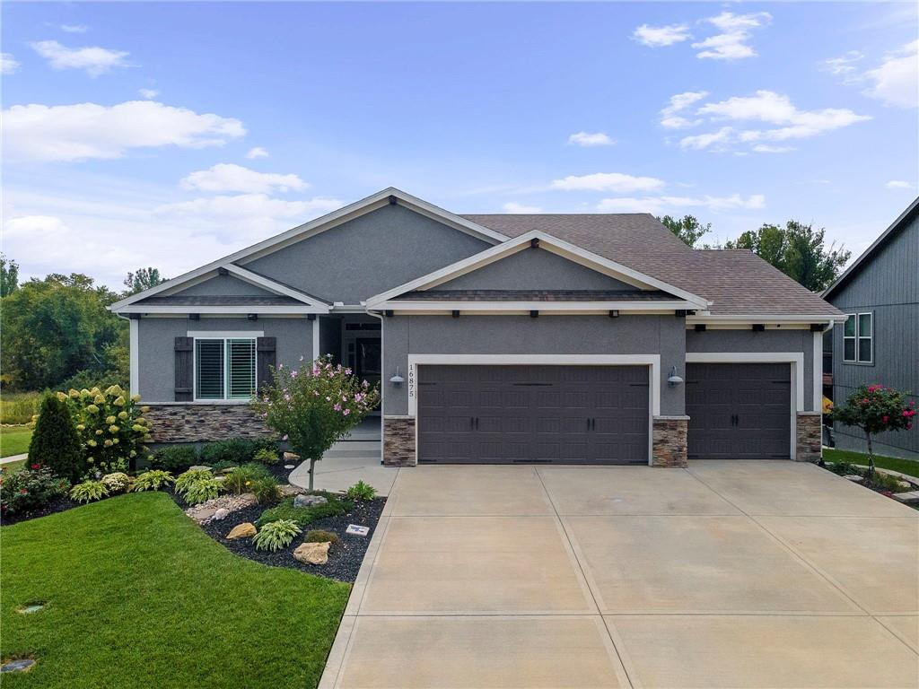 Listing Photo MLS #HMS2570931