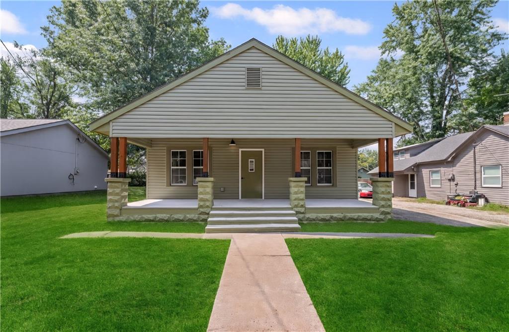 Listing Photo MLS #HMS2571217