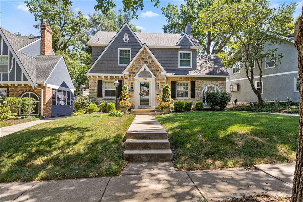 Listing Photo MLS #HMS2571316