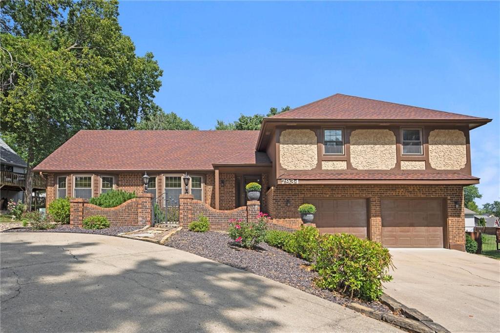 Listing Photo MLS #HMS2571532