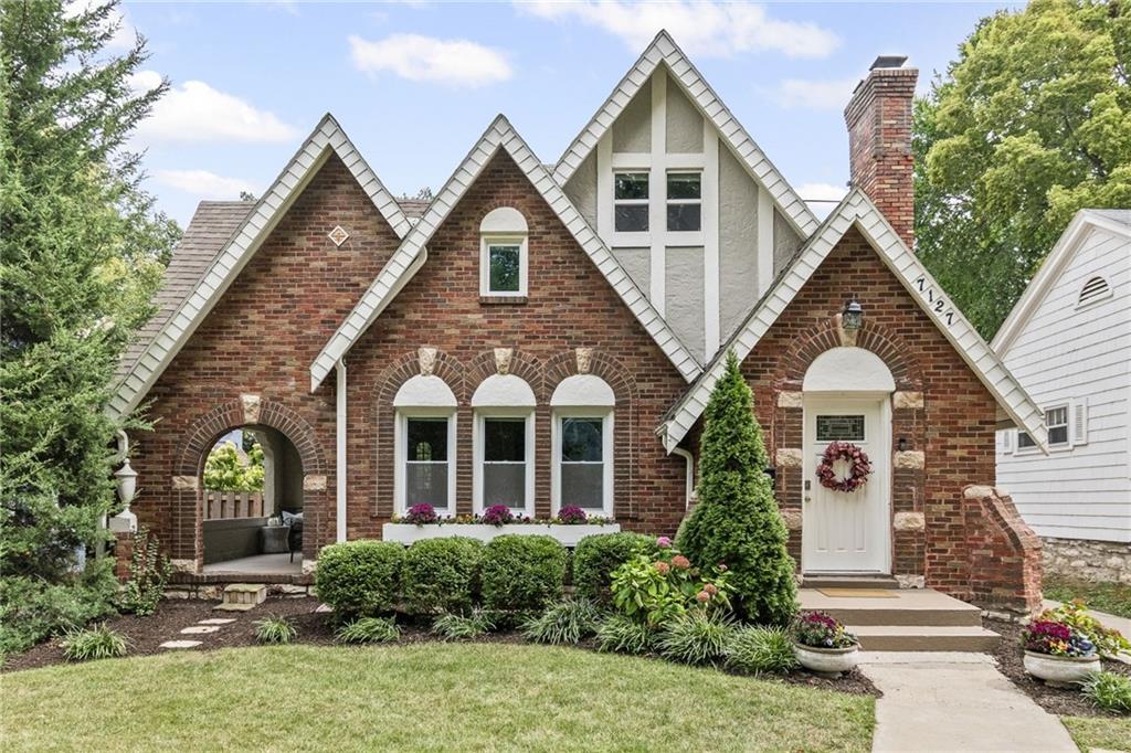 Listing Photo MLS #HMS2571577