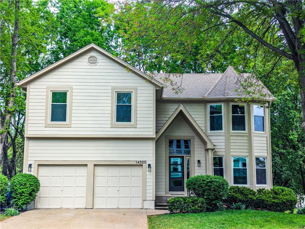 Listing Photo MLS #HMS2571945