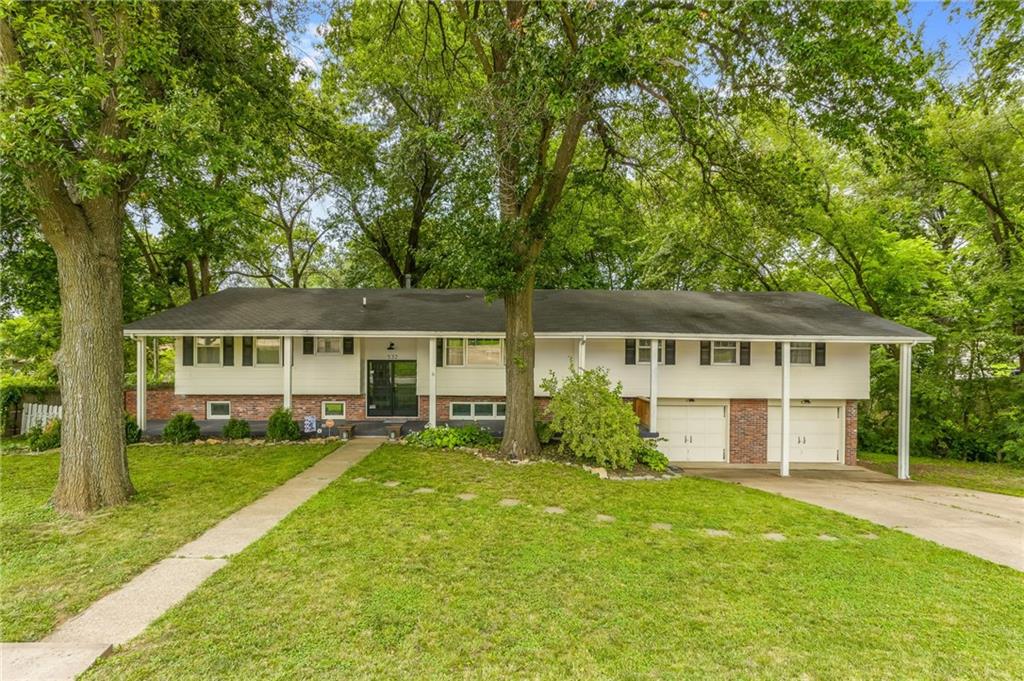 Listing Photo MLS #HMS2572000