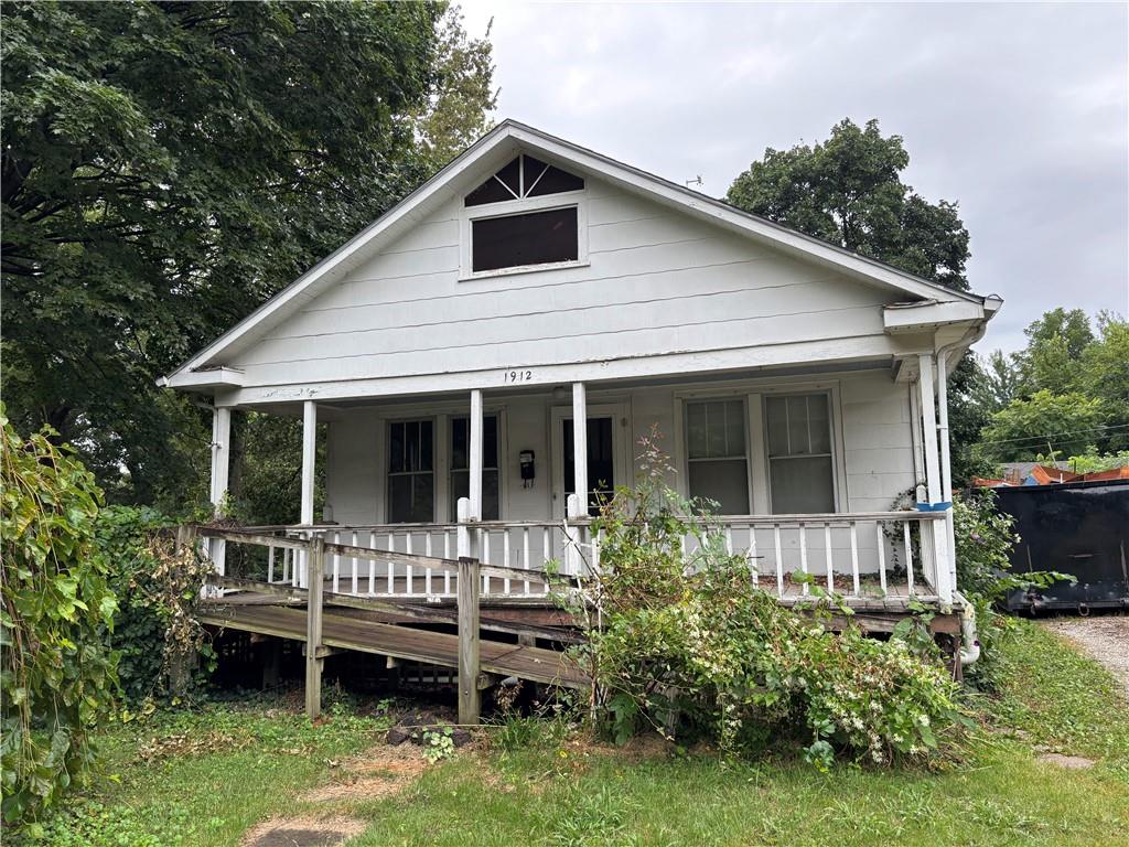 Listing Photo MLS #HMS2572322