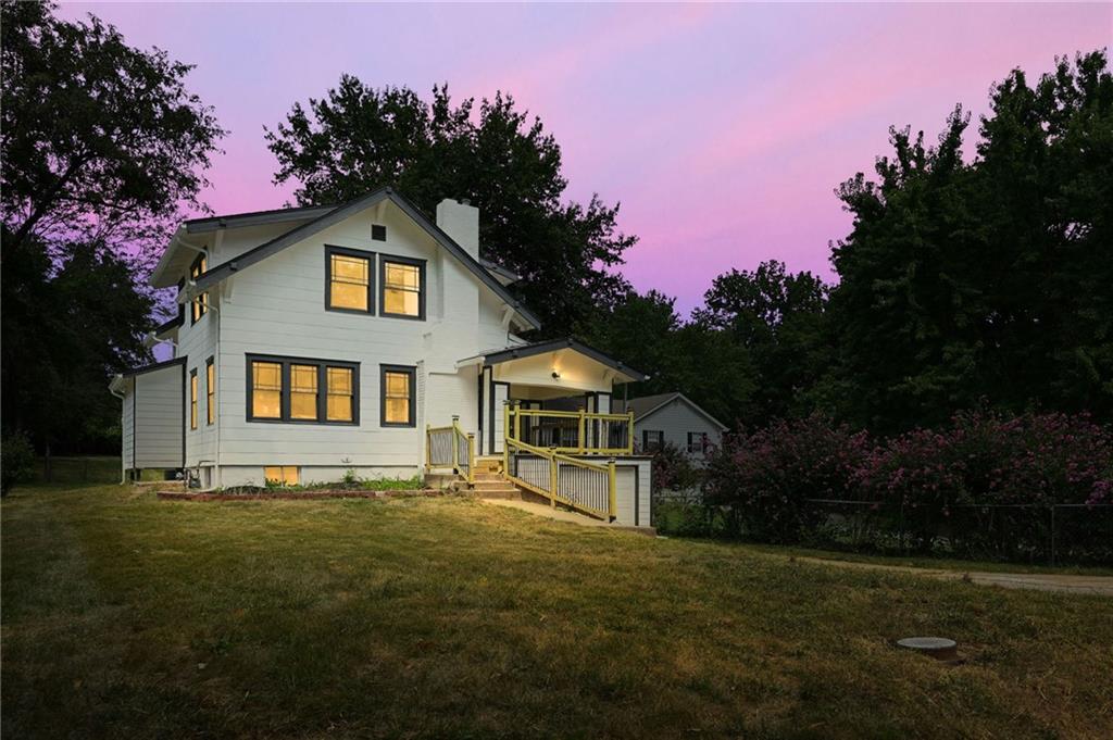 Listing Photo MLS #HMS2572472