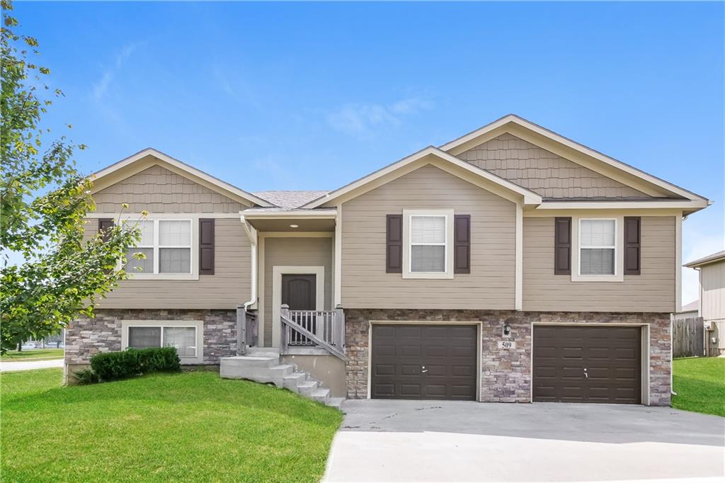 Listing Photo MLS #HMS2572533
