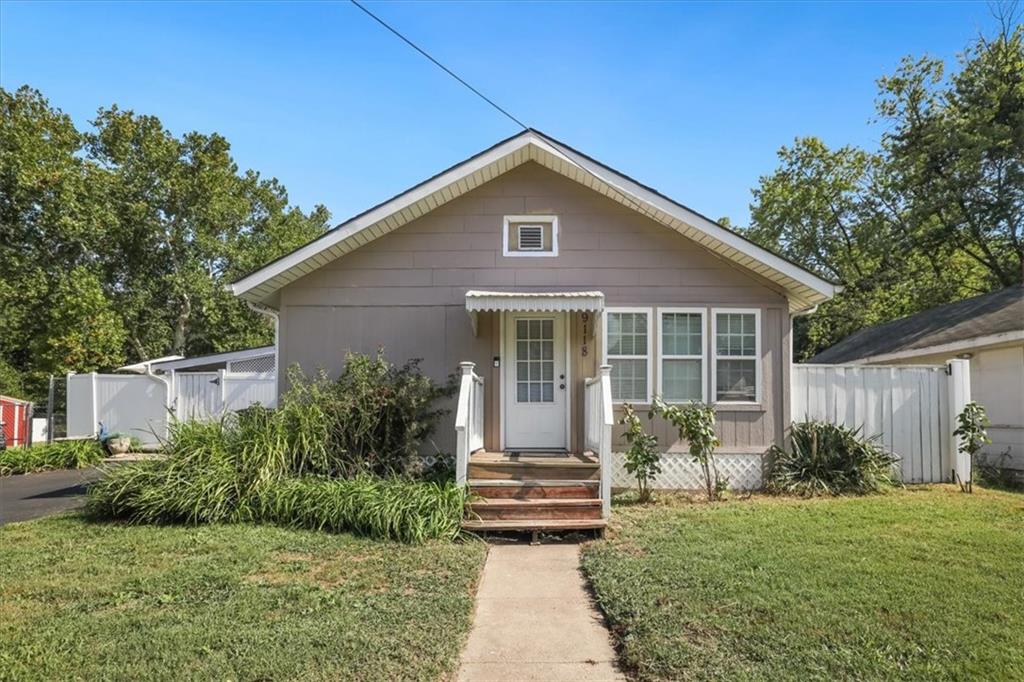 Listing Photo MLS #HMS2572540