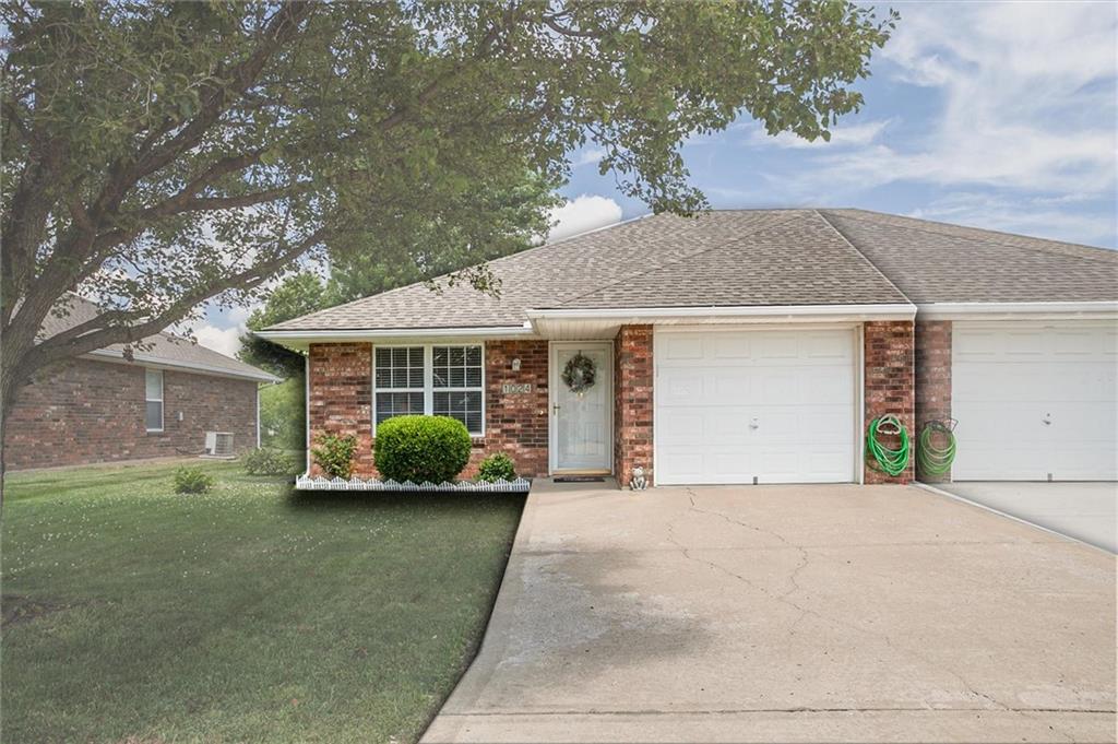 Listing Photo MLS #HMS2572564