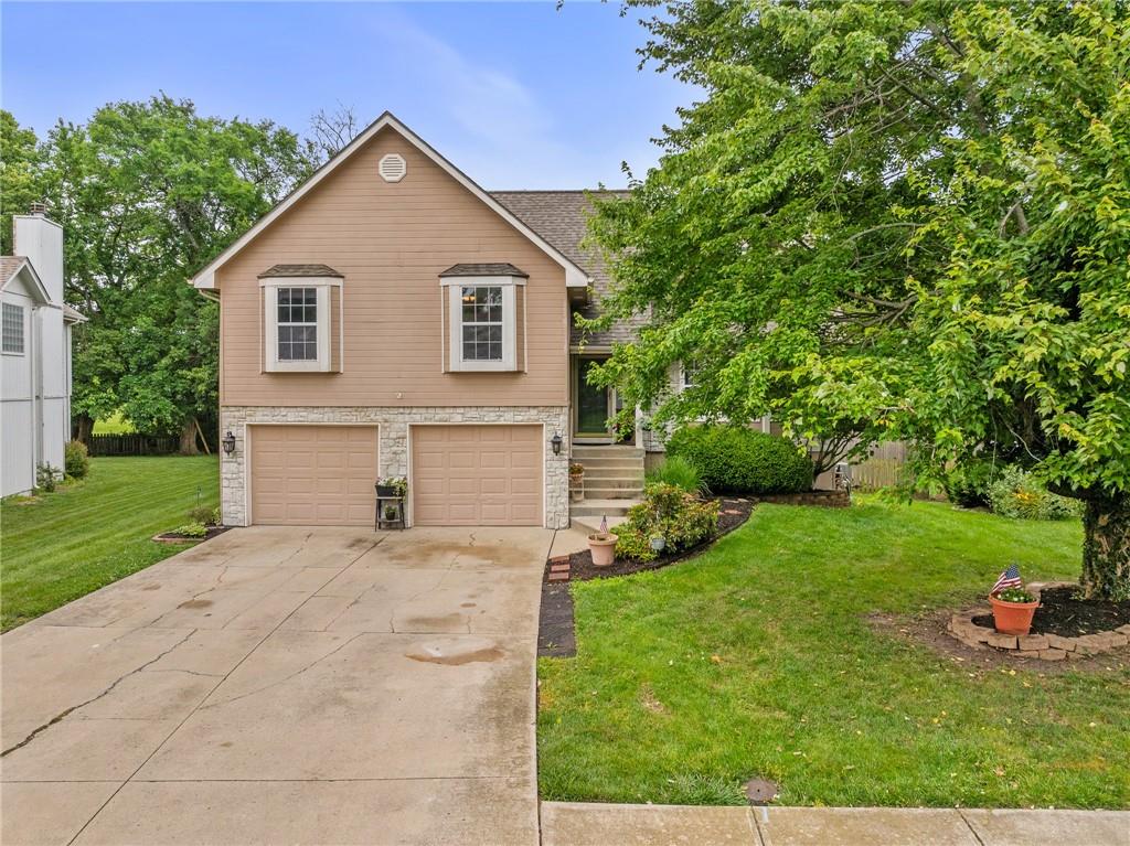 Listing Photo MLS #HMS2572579