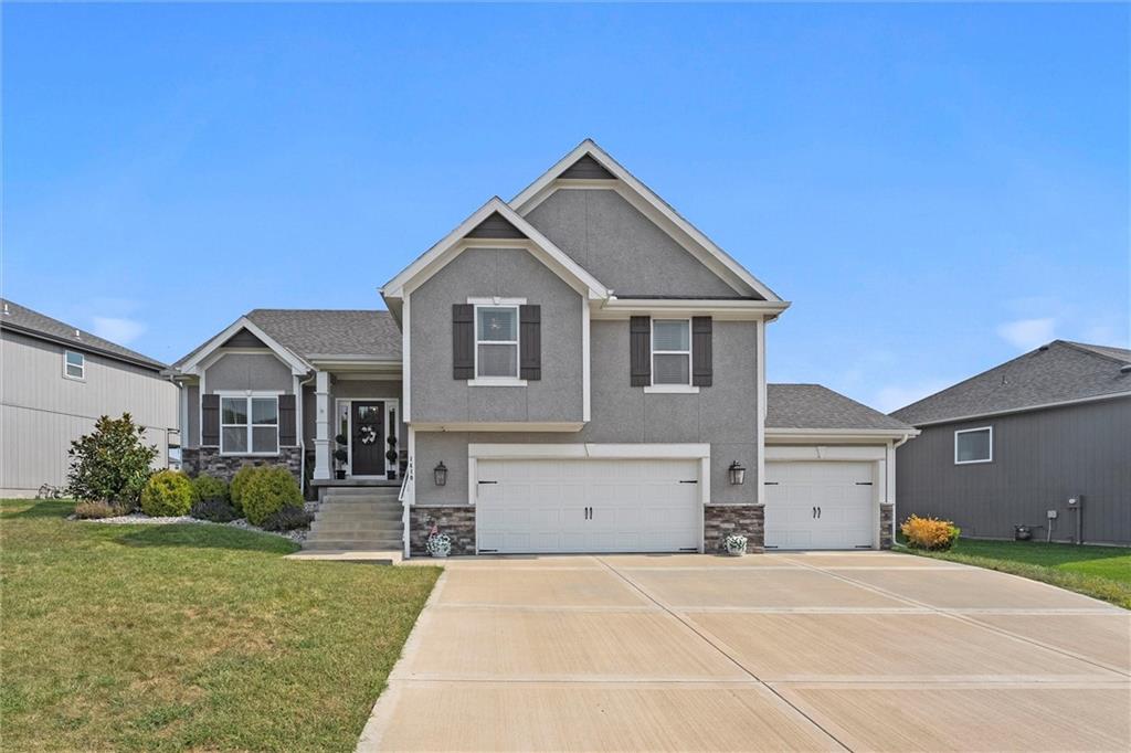 Listing Photo MLS #HMS2573774