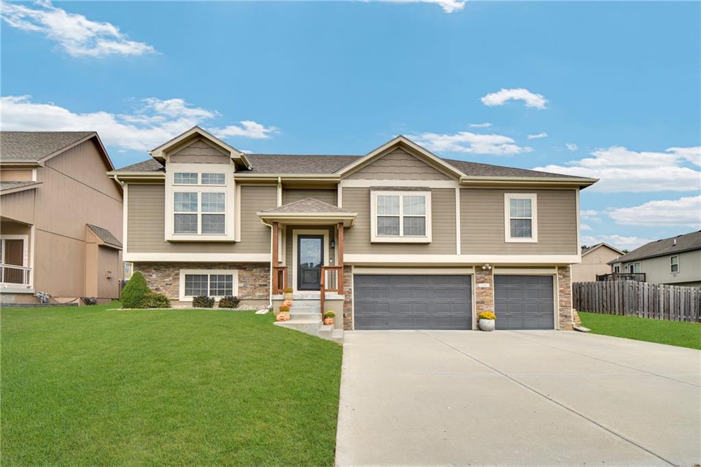 Listing Photo MLS #HMS2573785