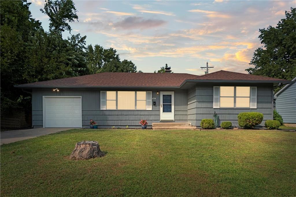 Listing Photo MLS #HMS2573798