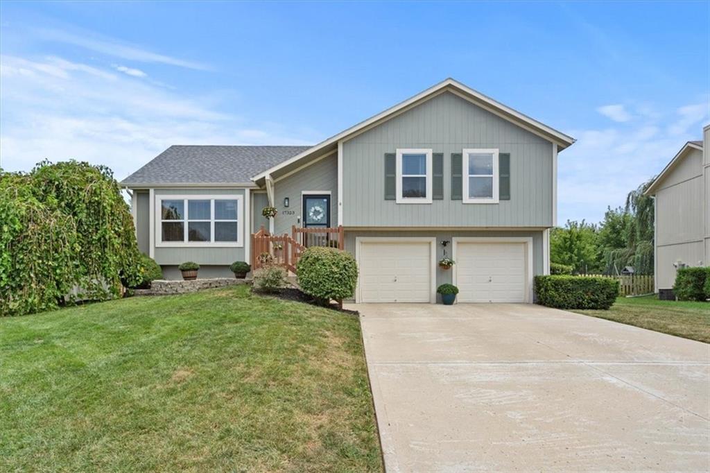 Listing Photo MLS #HMS2573804
