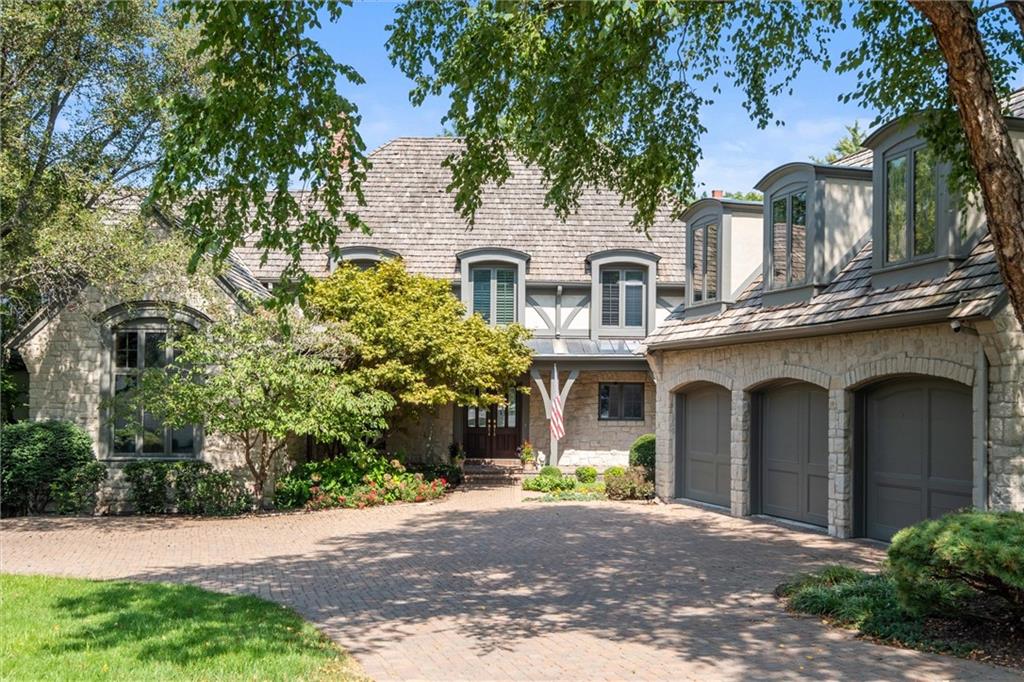 Listing Photo MLS #HMS2573904