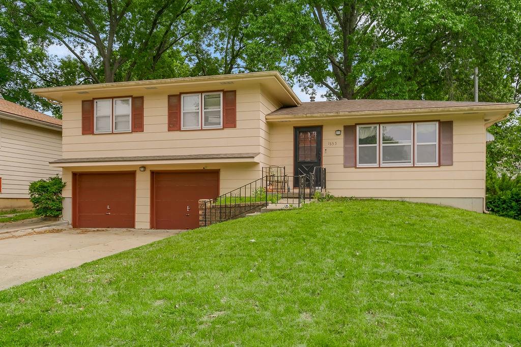 Listing Photo MLS #HMS2573930
