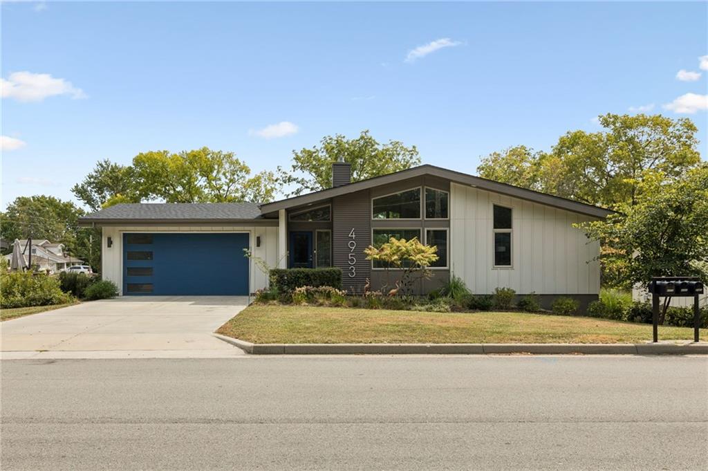 Listing Photo MLS #HMS2573954