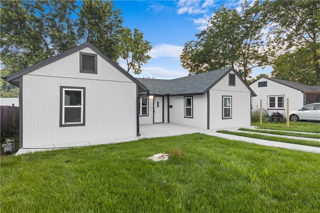 Listing Photo MLS #HMS2574079