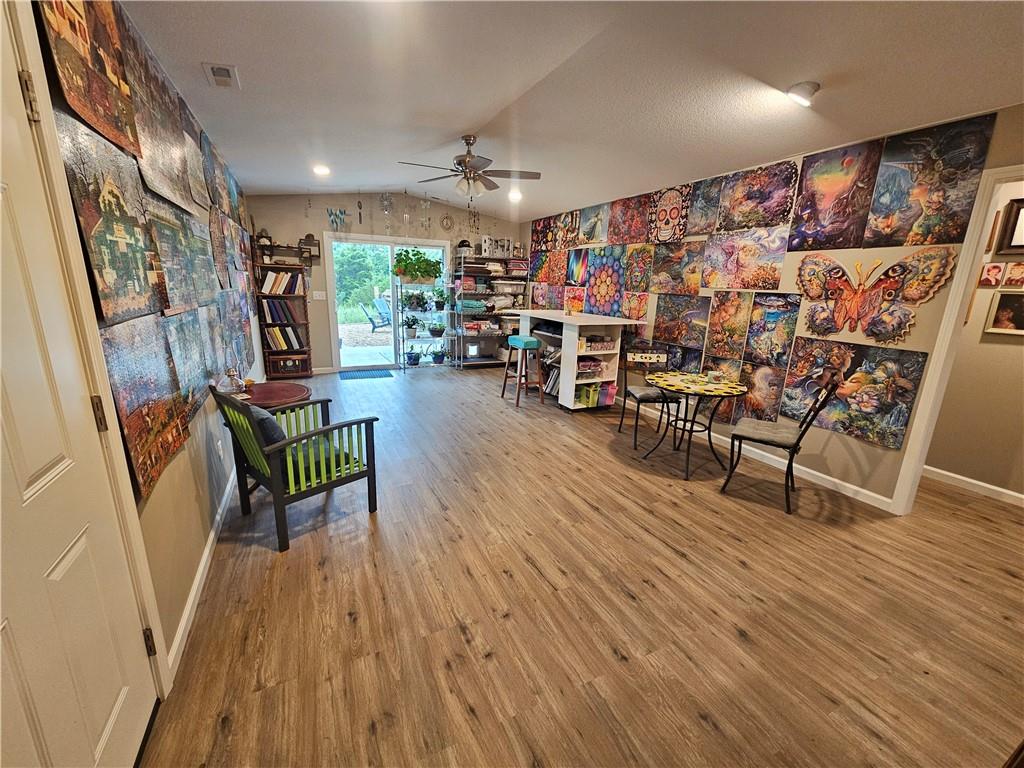 Listing Photo MLS #HMS2574109
