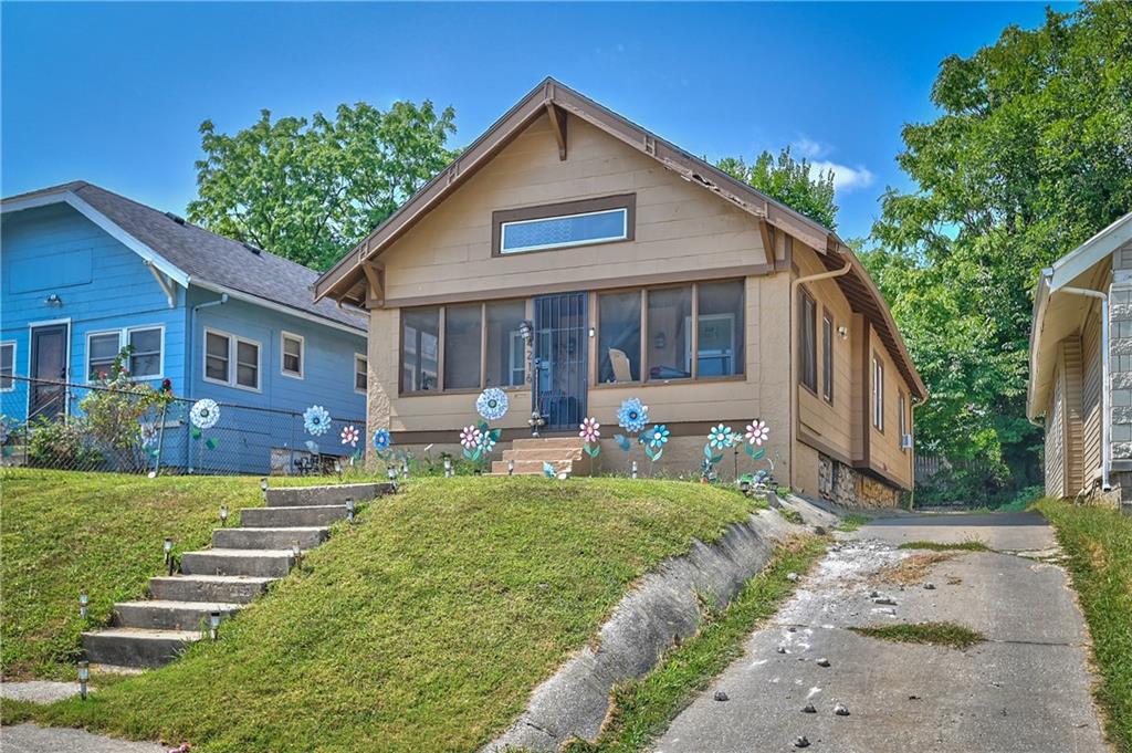 Listing Photo MLS #HMS2574274