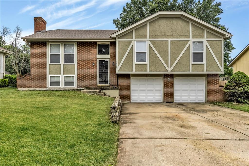 Listing Photo MLS #HMS2574464