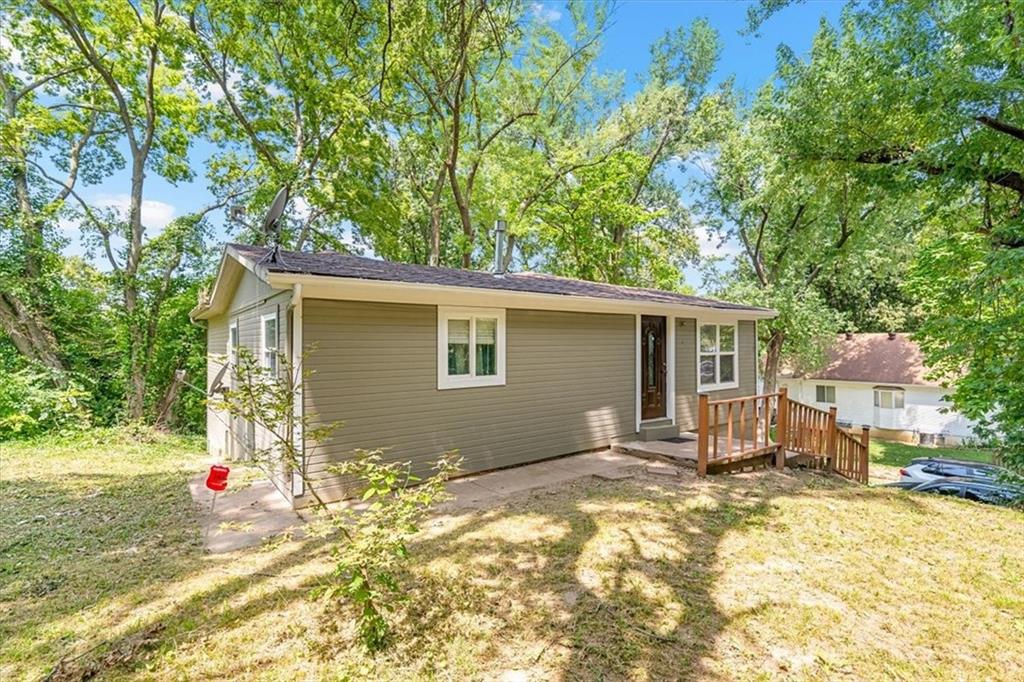 Listing Photo MLS #HMS2574596
