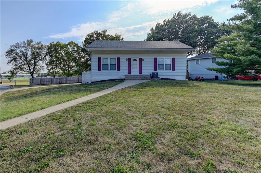 Listing Photo MLS #HMS2575163