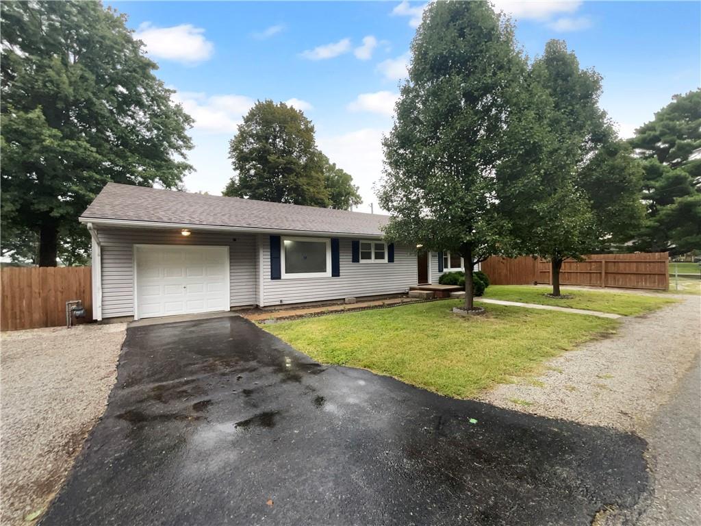 Listing Photo MLS #HMS2575175