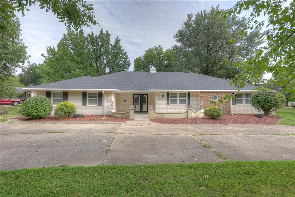 Listing Photo MLS #HMS2575211