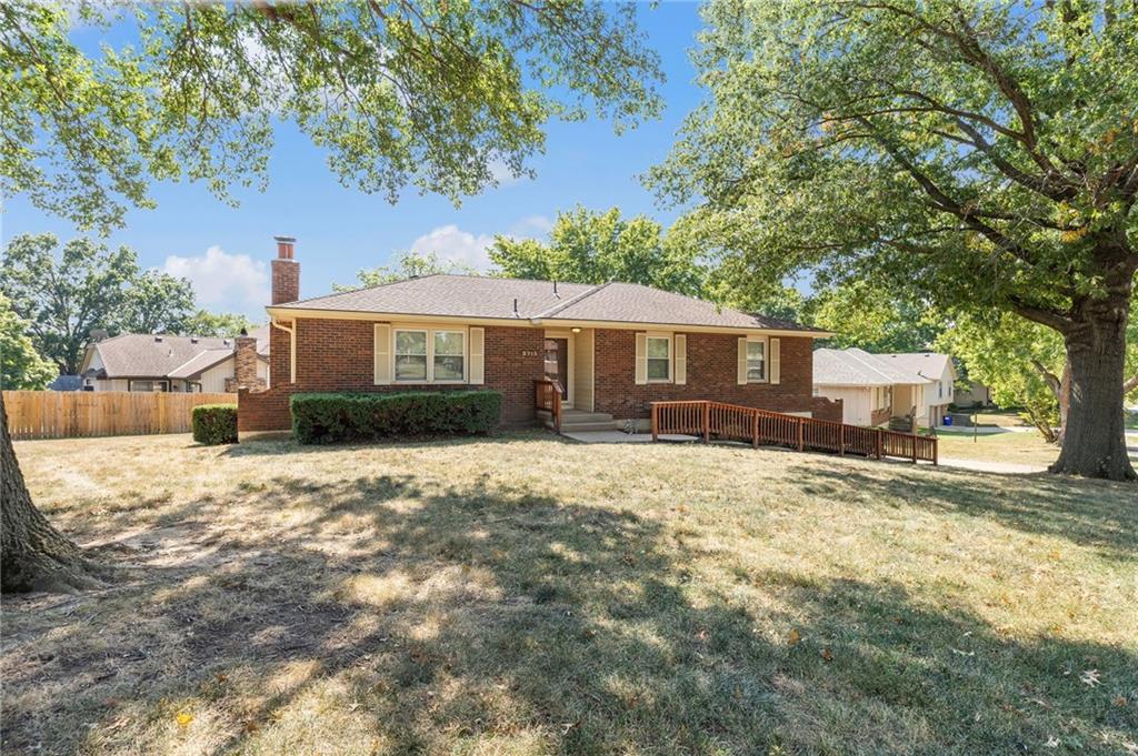 Listing Photo MLS #HMS2575722