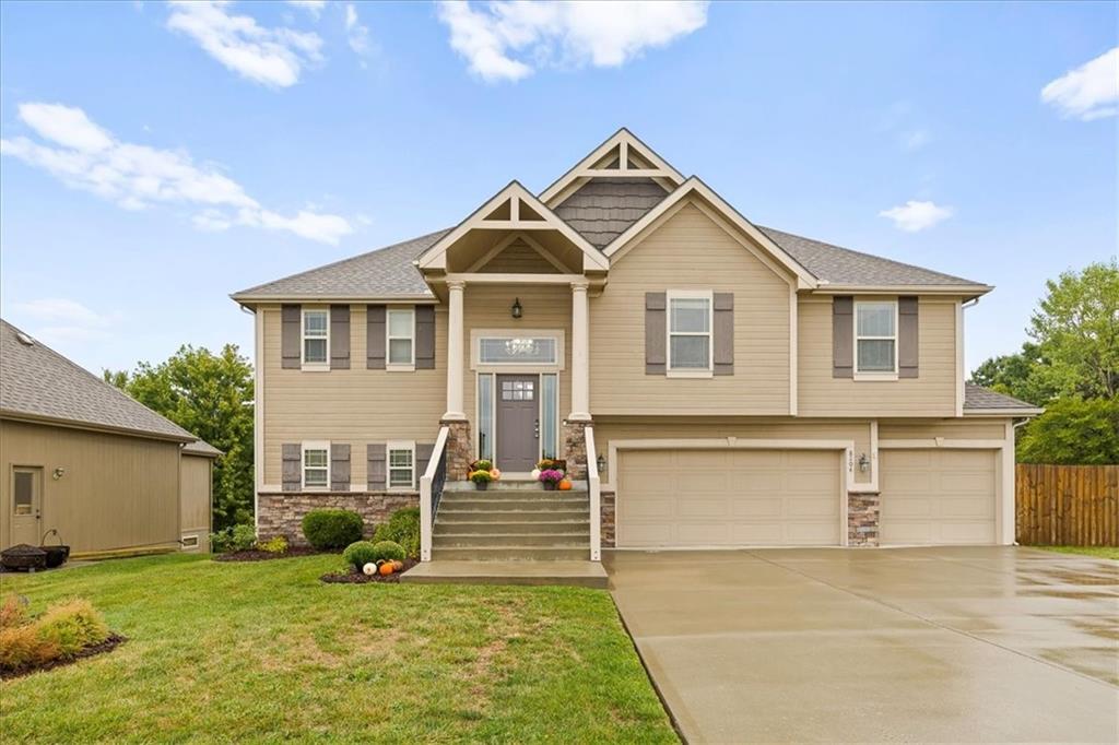 Listing Photo MLS #HMS2575819