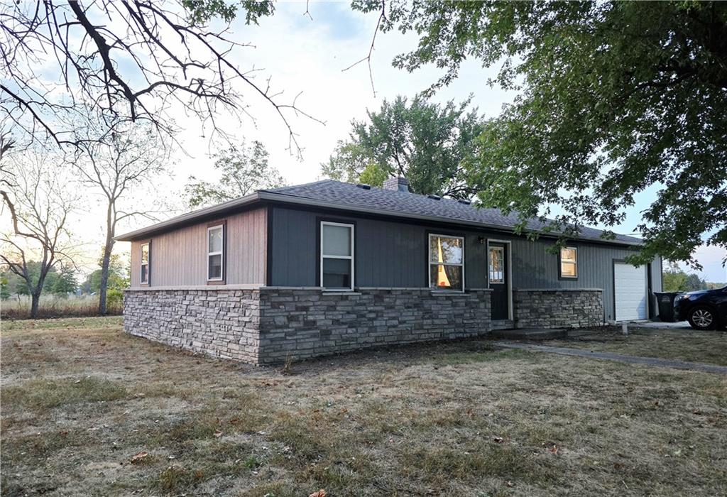 Listing Photo MLS #HMS2575869
