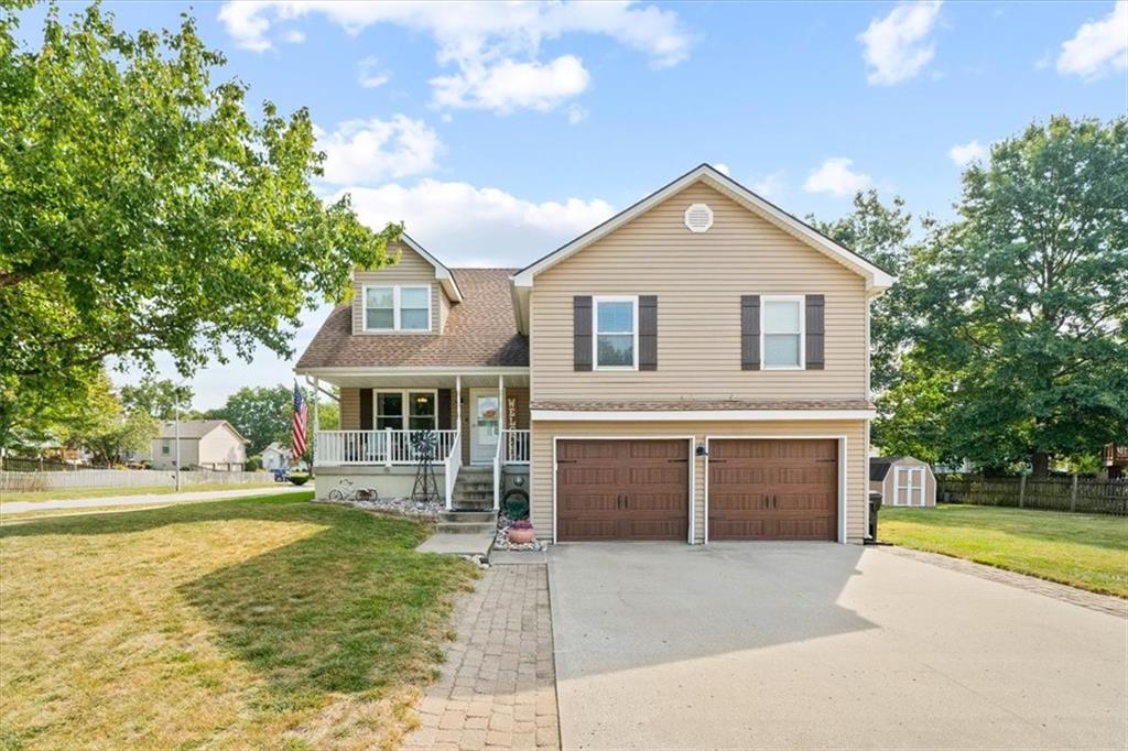 Listing Photo MLS #HMS2575921
