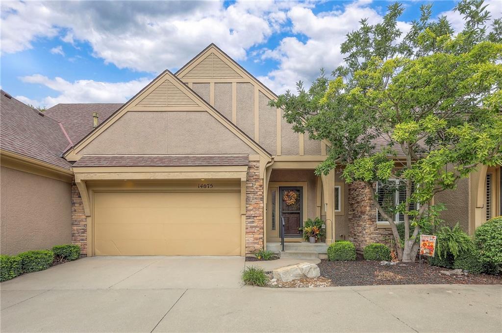 Listing Photo MLS #HMS2576097