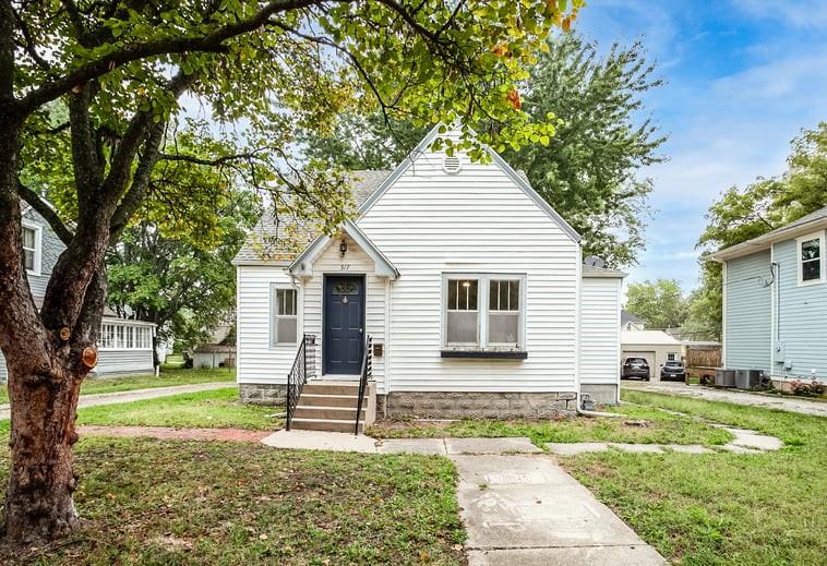 Listing Photo MLS #HMS2576207