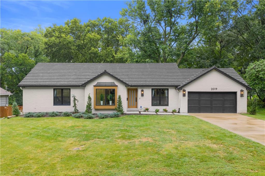 Listing Photo MLS #HMS2577140