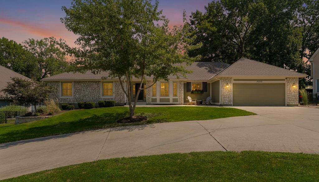 Listing Photo MLS #HMS2577349
