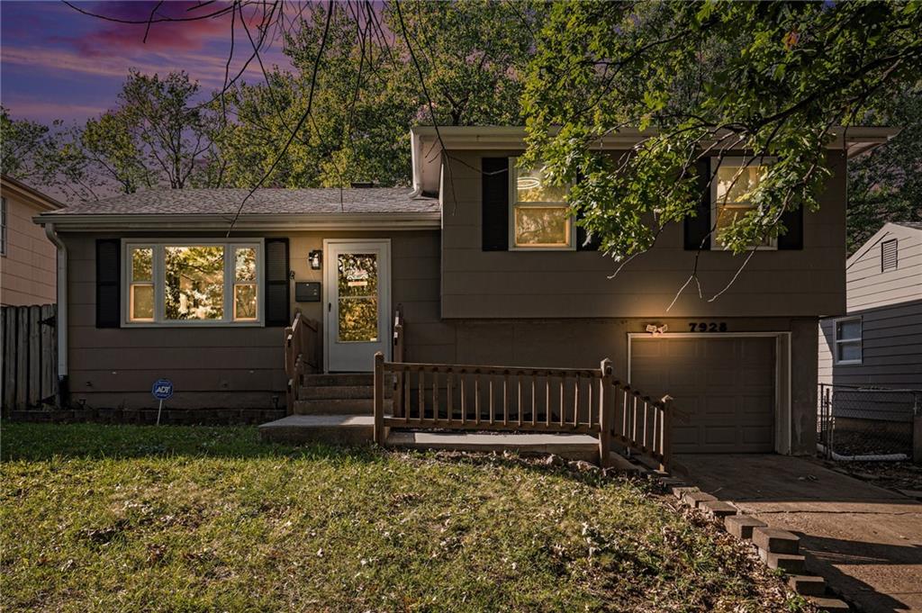 Listing Photo MLS #HMS2577362