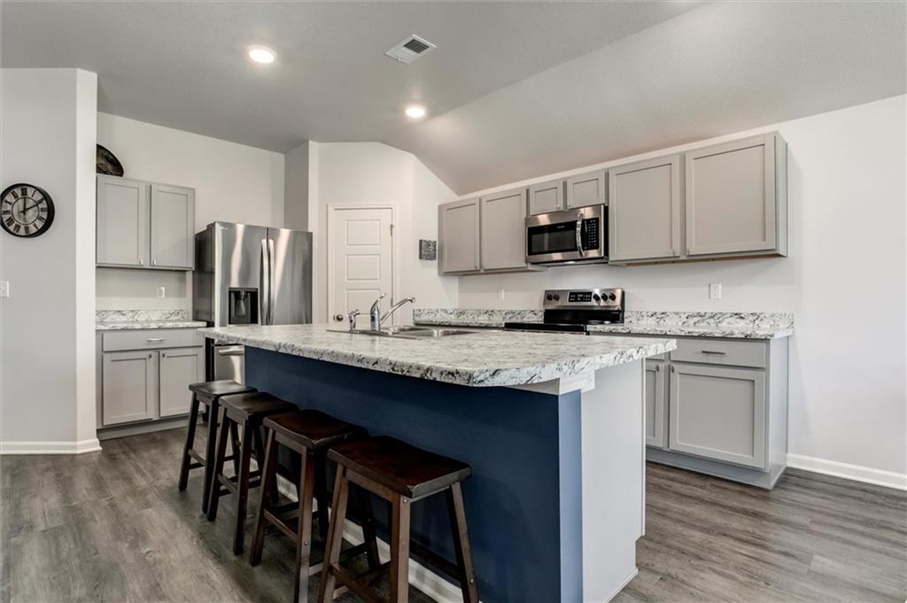 Listing Photo MLS #HMS2577579