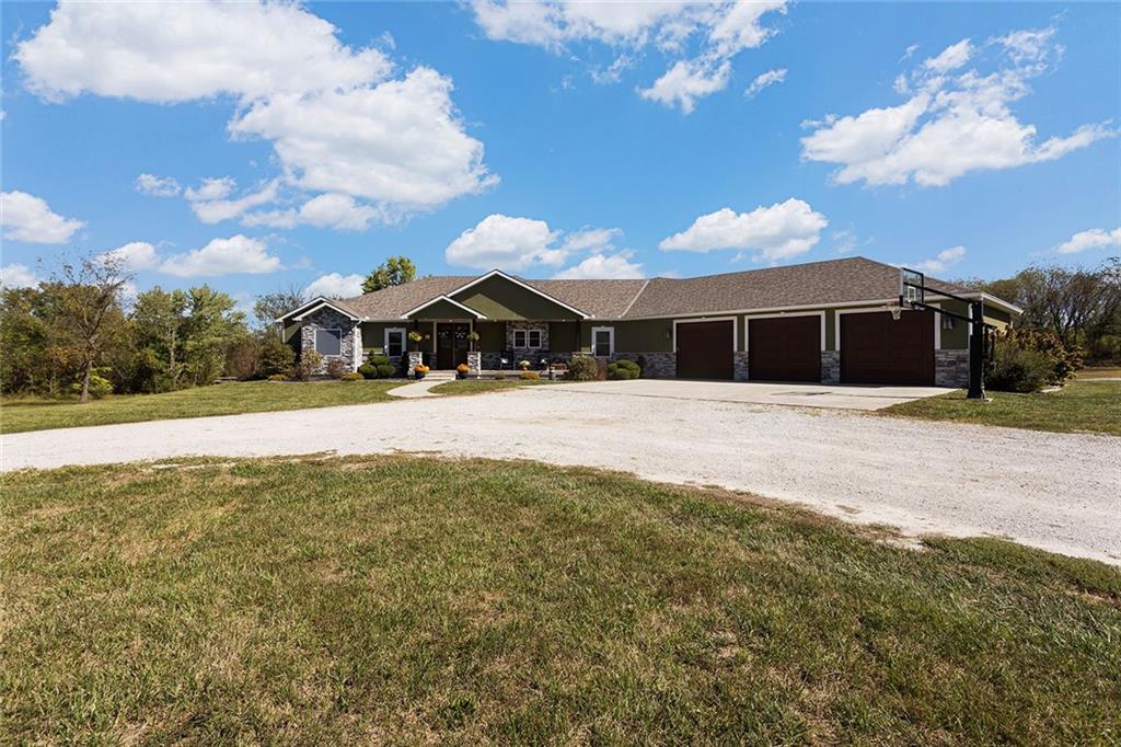 Listing Photo MLS #HMS2578185