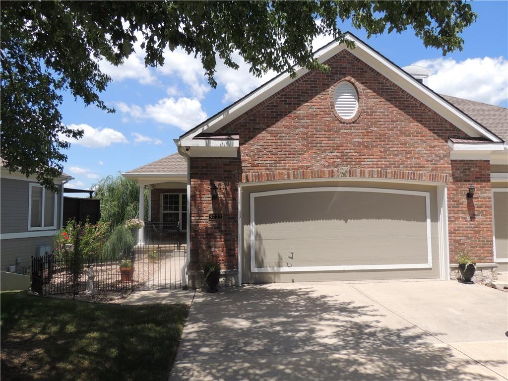 Listing Photo MLS #HMS2578398