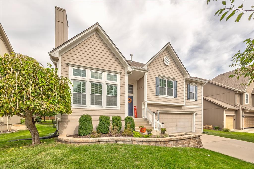 Listing Photo MLS #HMS2578530