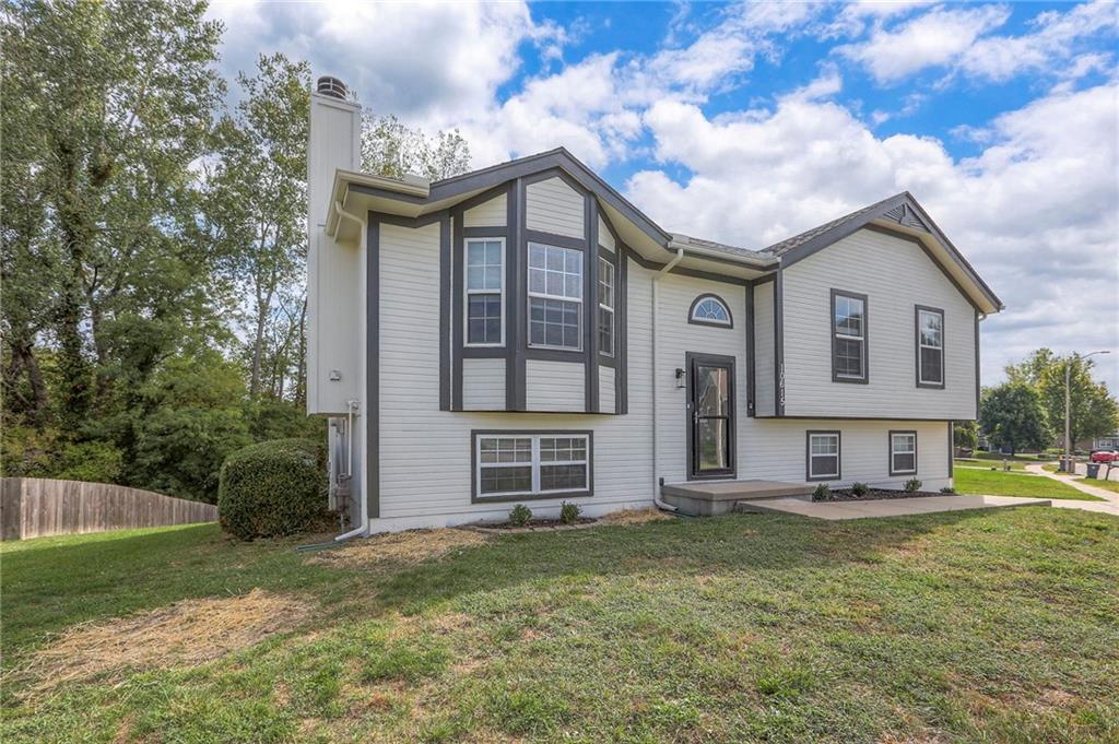 Listing Photo MLS #HMS2578898