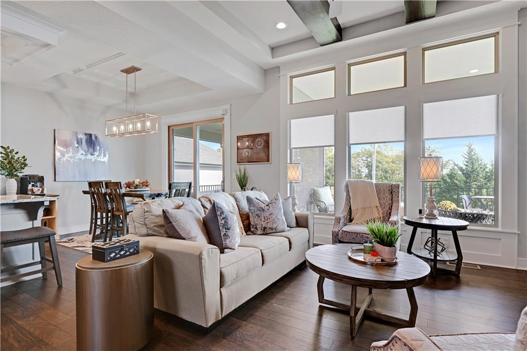 Listing Photo MLS #HMS2578912