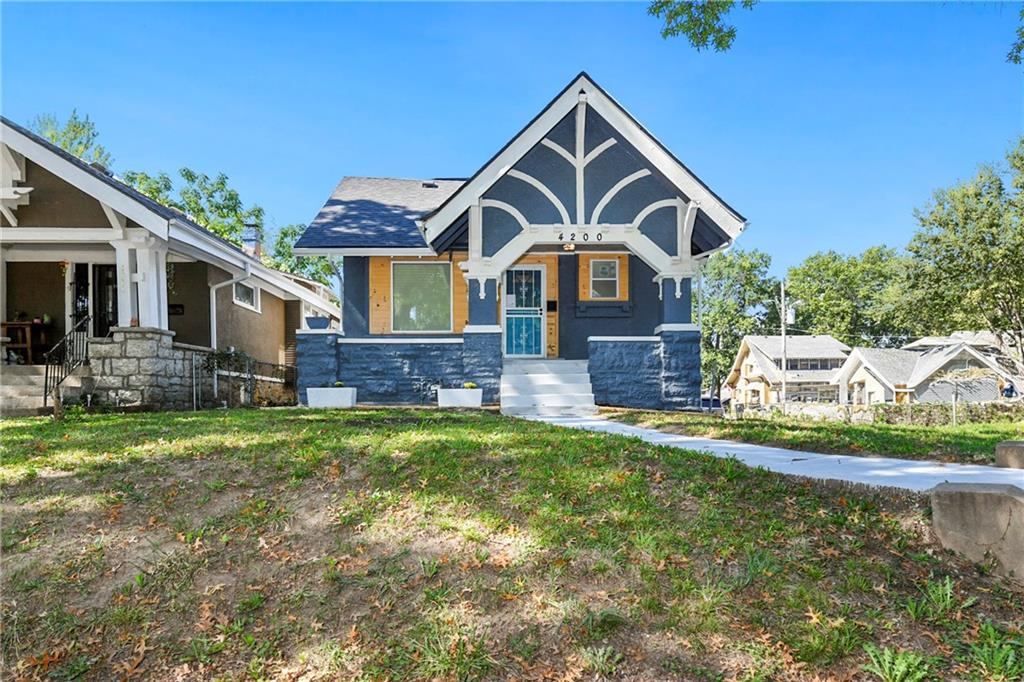 Listing Photo MLS #HMS2579330