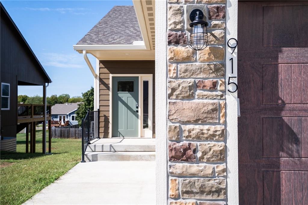 Listing Photo MLS #HMS2579420