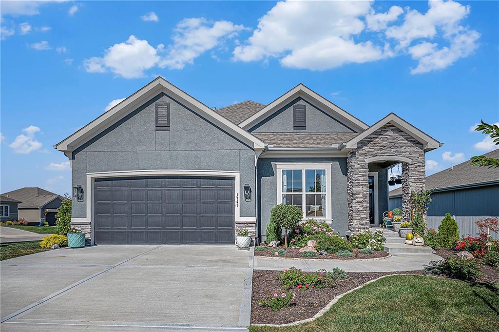 Listing Photo MLS #HMS2579486